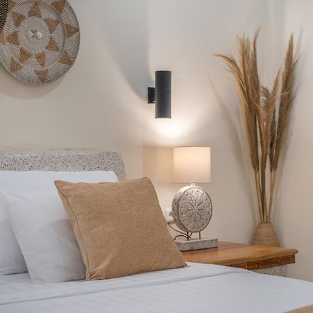Tanis Village - Luxury Villas ギリ・アイル エクステリア 写真