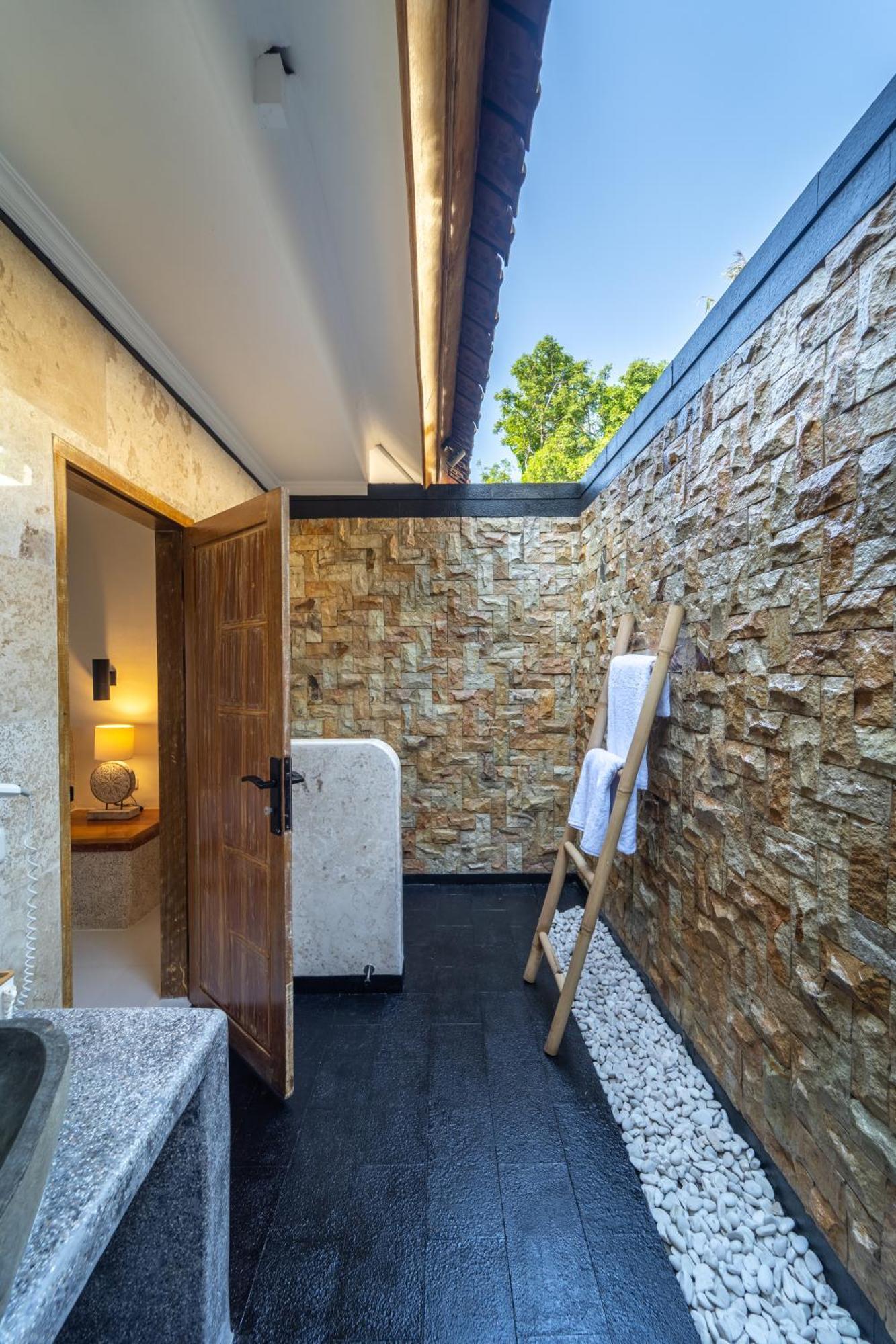 Tanis Village - Luxury Villas ギリ・アイル エクステリア 写真