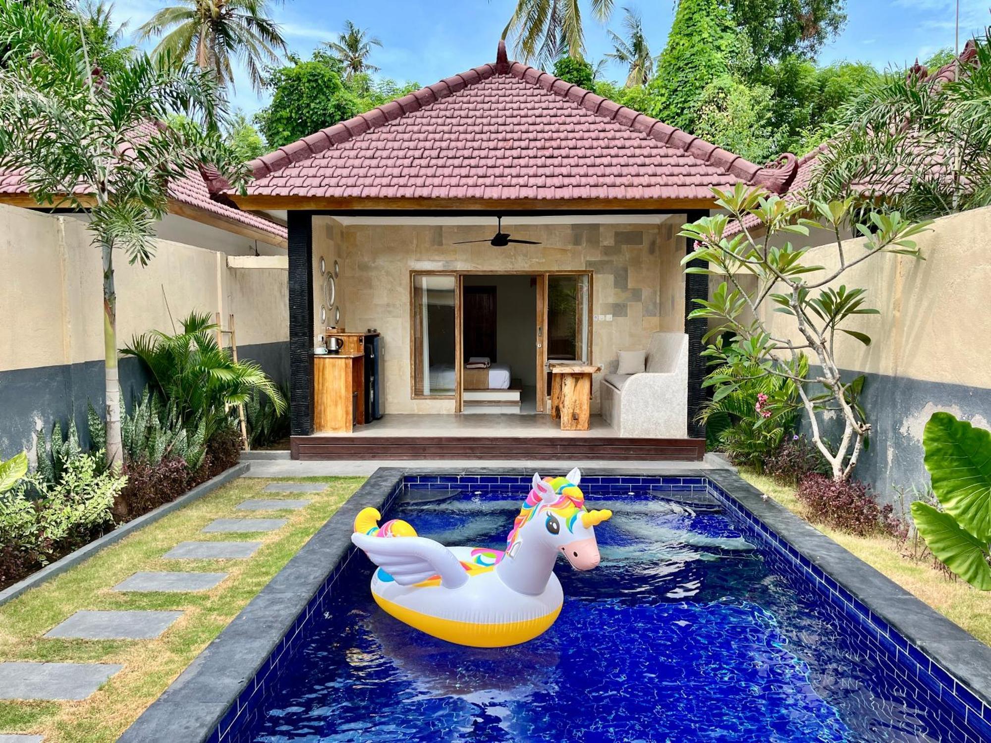 Tanis Village - Luxury Villas ギリ・アイル エクステリア 写真